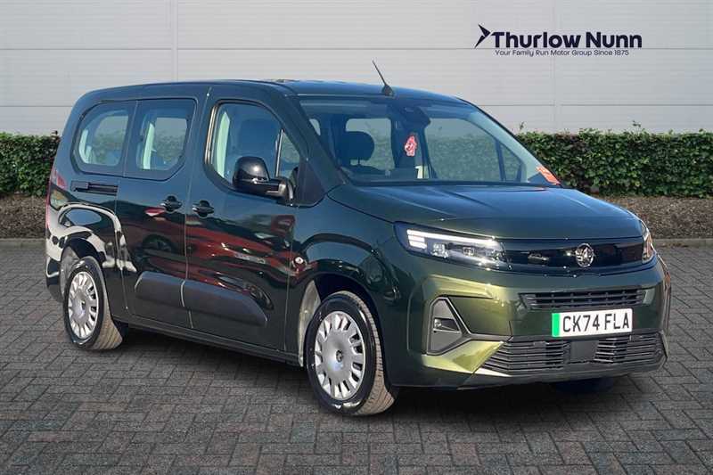 Vauxhall Combo-e Life Design XL 52Kwh 136Ps 7 Seats Green