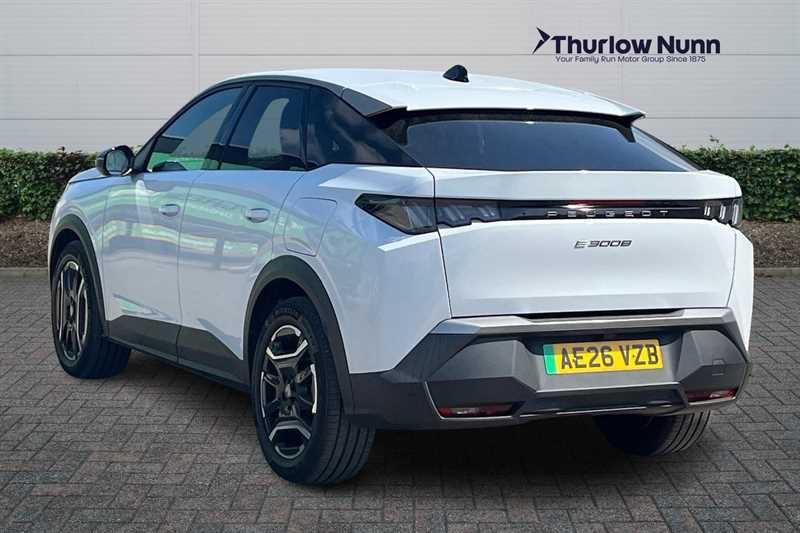 Peugeot 3008 73Kwh Allure Suv 210 Ps AE26VZB White #5