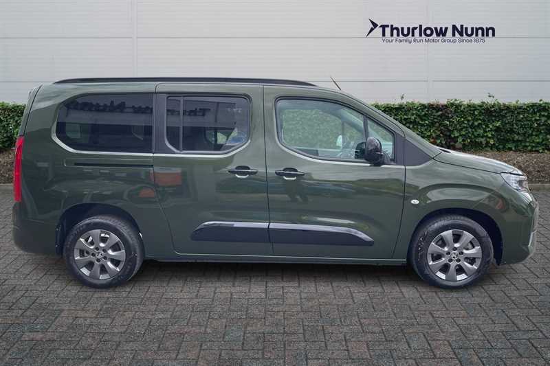 Vauxhall Combo-e Life 52Kwh Ultimate XL Mpv 7.4Kw Cha VU74WCK Green #2