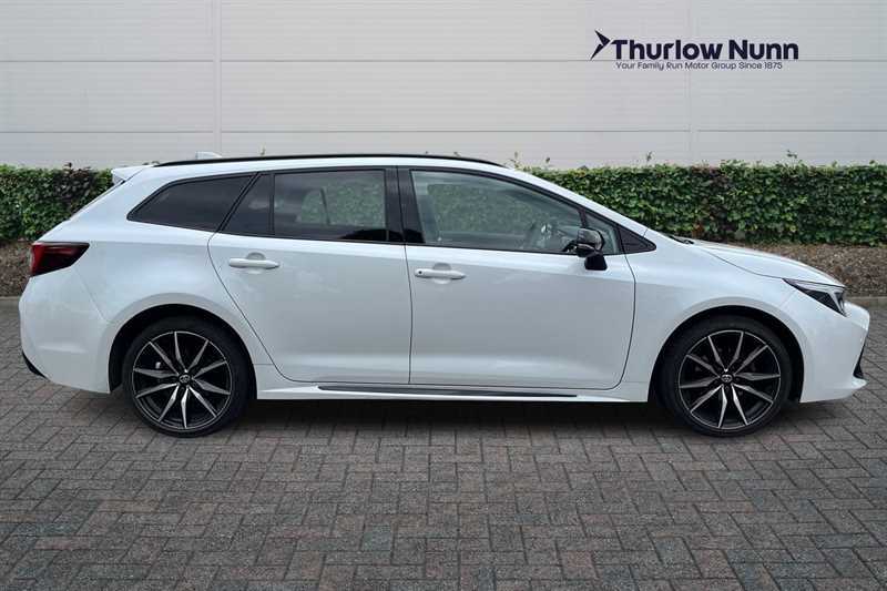 Toyota Corolla 1.8 Vvt-h Gr Sport Touring Sports Hybri KR24WUU White #2
