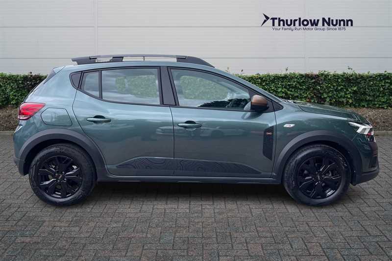 Dacia Sandero Stepway 1.0 Tce Extreme Hatchback Euro 6 AP24DWL Green #2