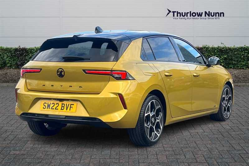 Vauxhall Astra Ultimate 1.2 Turbo Startstop 130Ps SW22BVF Yellow #3
