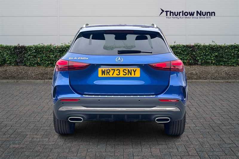 Mercedes-Benz GLA Class 250E Amg Line Premium 1.3 Plug-in Hybrid Startsto WR73SNY Blue #4