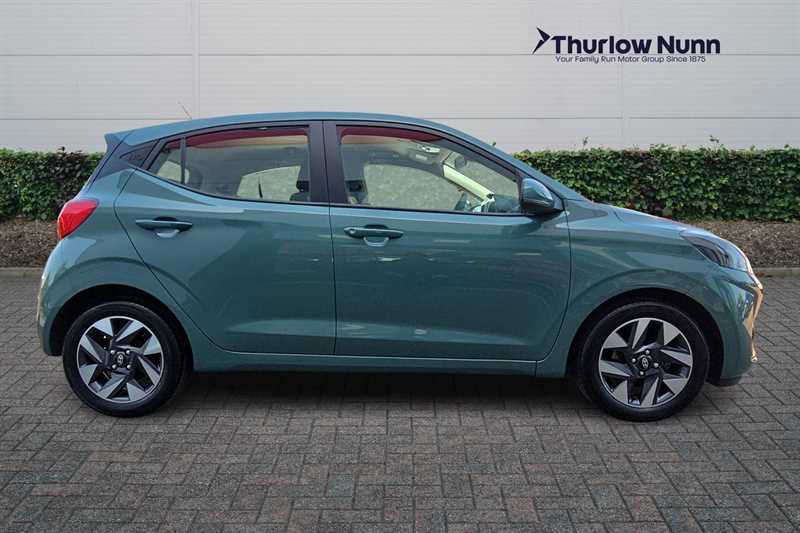 Hyundai I10 1.0 Advance Hatchback Euro 6 S FM25EWL Green #2