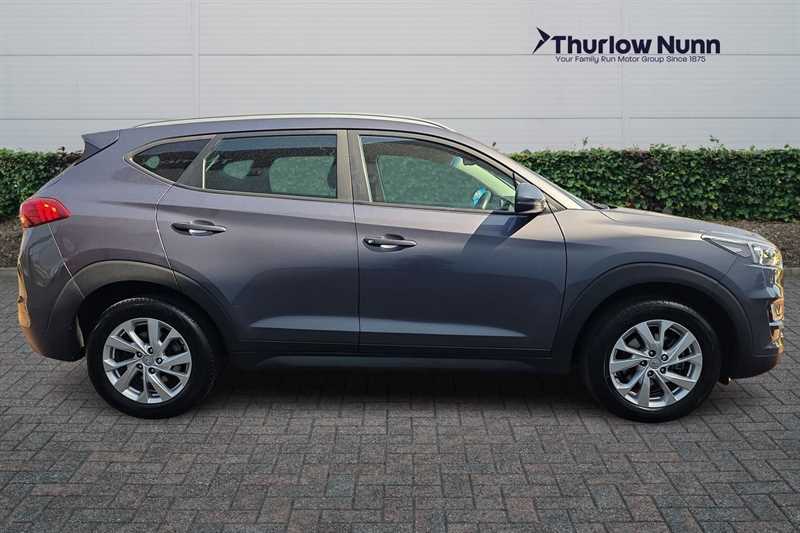 Hyundai Tucson 1.6 Gdi Se Nav Suv Euro 6 Ss GF68WCO Grey #2
