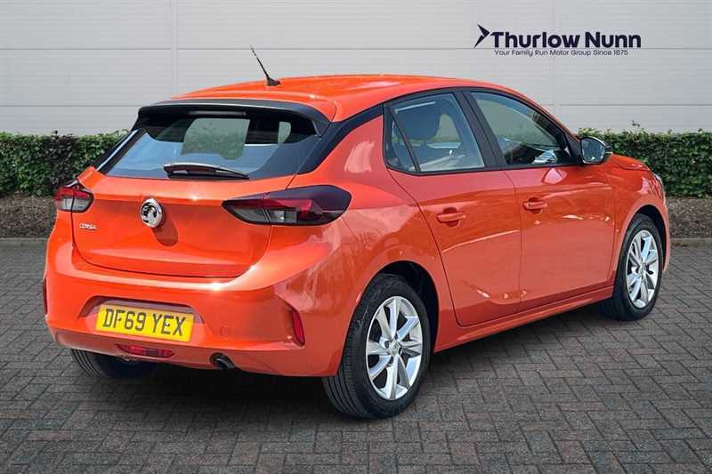 Vauxhall Corsa 1.2I 75 Ps Se Nav Hatchback Orange #3