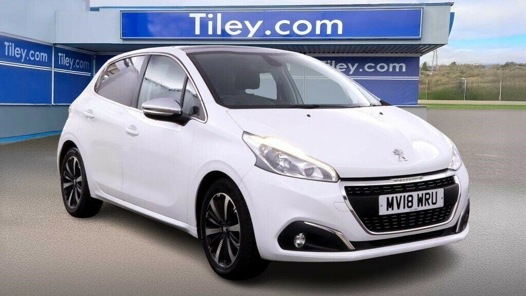 Peugeot 208 1.2 Puretech Allure Premium Euro 6 Ss White
