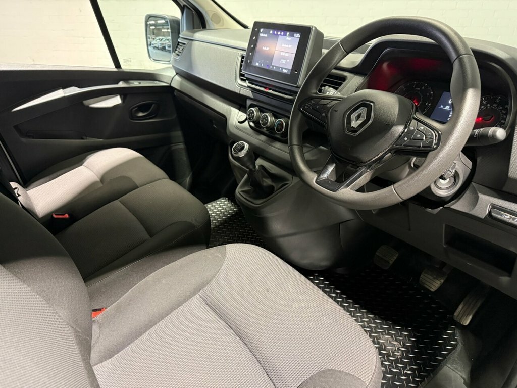 Renault Trafic 2L Advance NY73CEF White #3