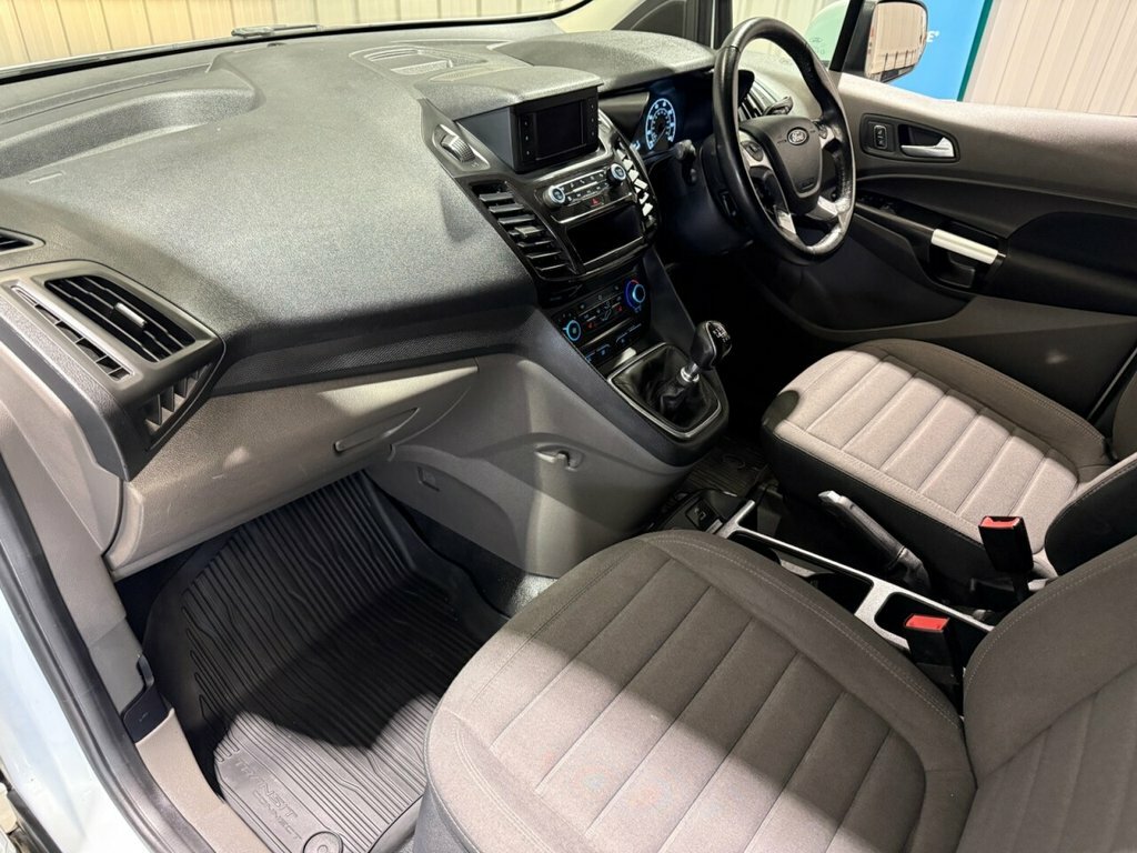 Ford Transit Connect 1.5L Limited HF69KND White #3