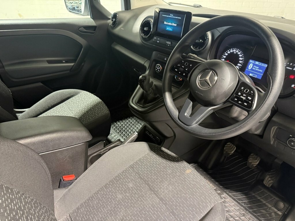 Mercedes-Benz CITAN 1.5L Progressive White #4