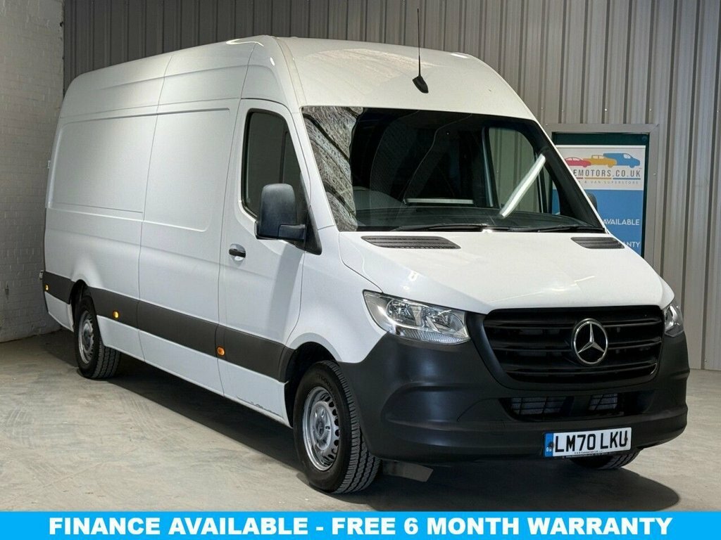 Mercedes-Benz Sprinter 2L Progressive White