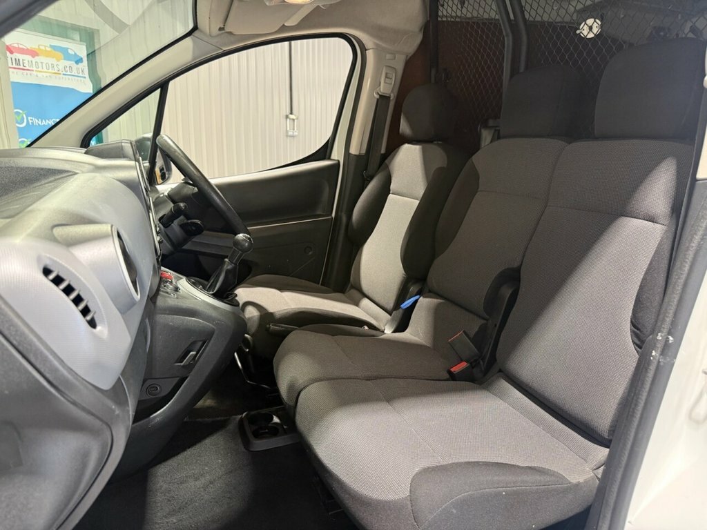 Peugeot Partner 1.6L Professional MF18XYG White #6