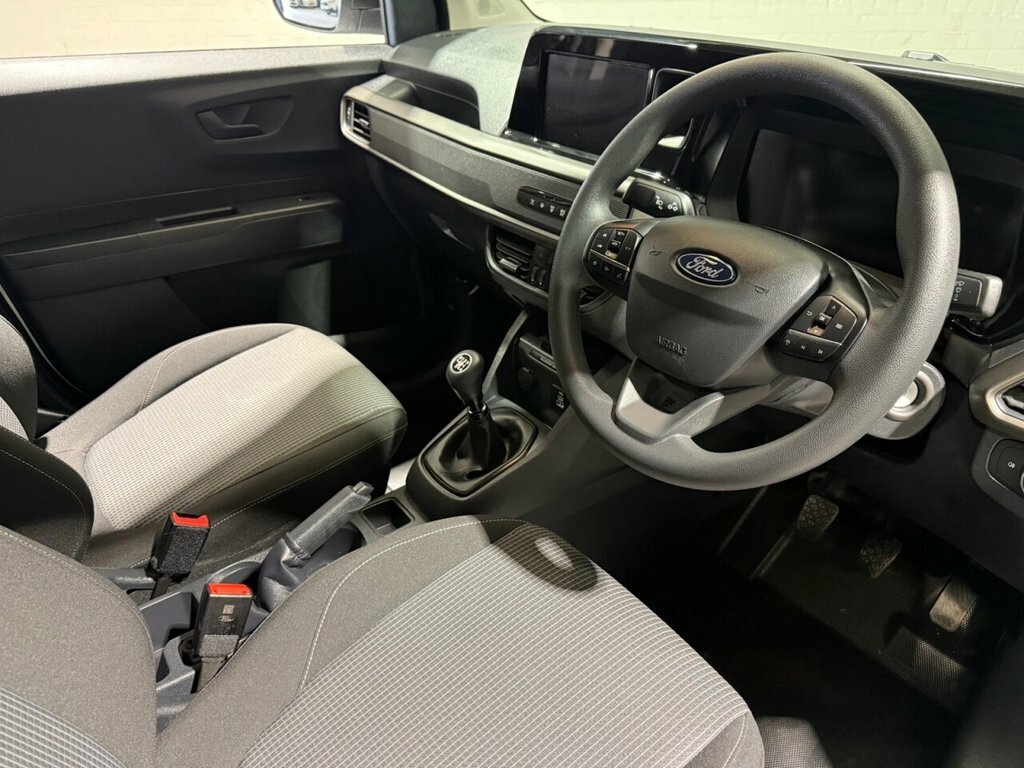 Ford Transit Courier 1.5L Leader White #3