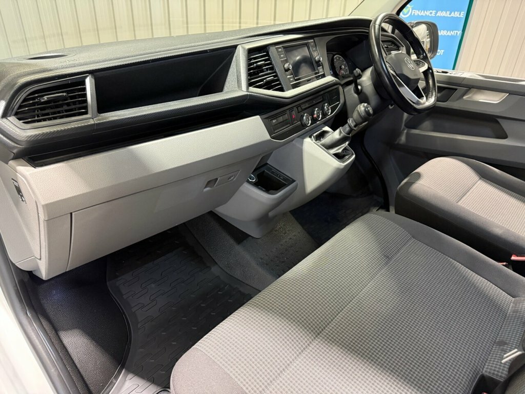 Volkswagen Transporter 2L Startline BL72ZGO White #5