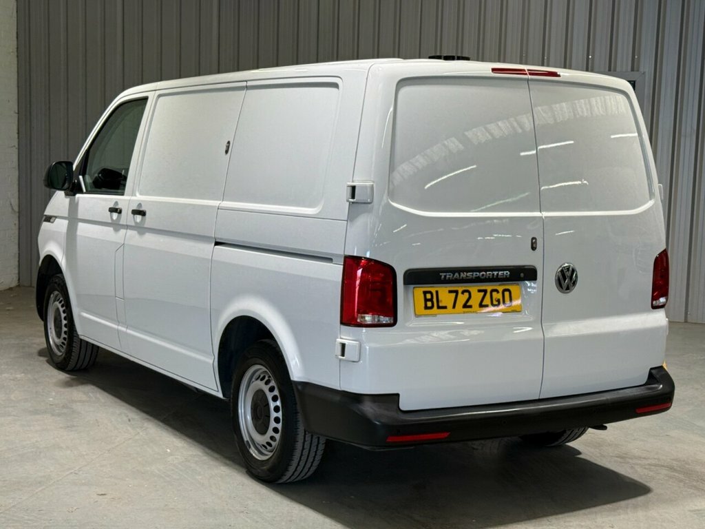 Volkswagen Transporter 2L Startline BL72ZGO White #2