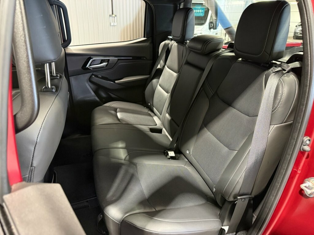 Isuzu D-Max 1.9L V-cross Red #6