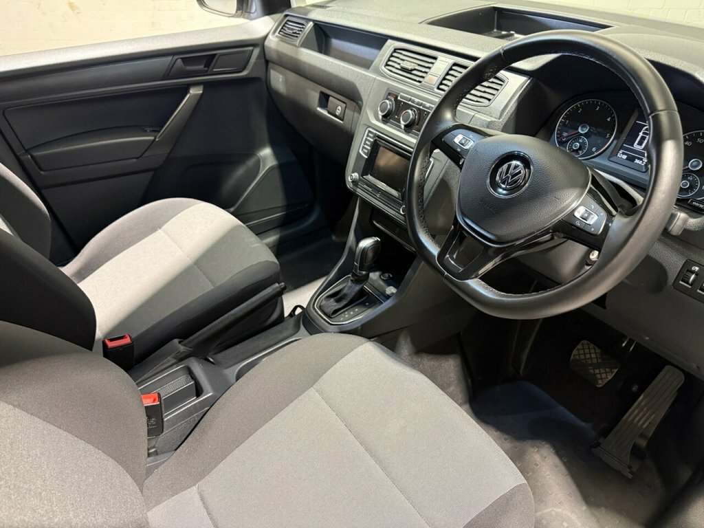 Volkswagen Caddy Maxi 2L Startline 6Dr EK19SWN White #3