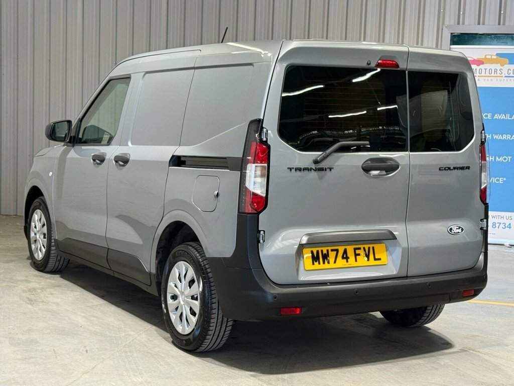 Ford Transit Courier 1.5L Trend Silver #2