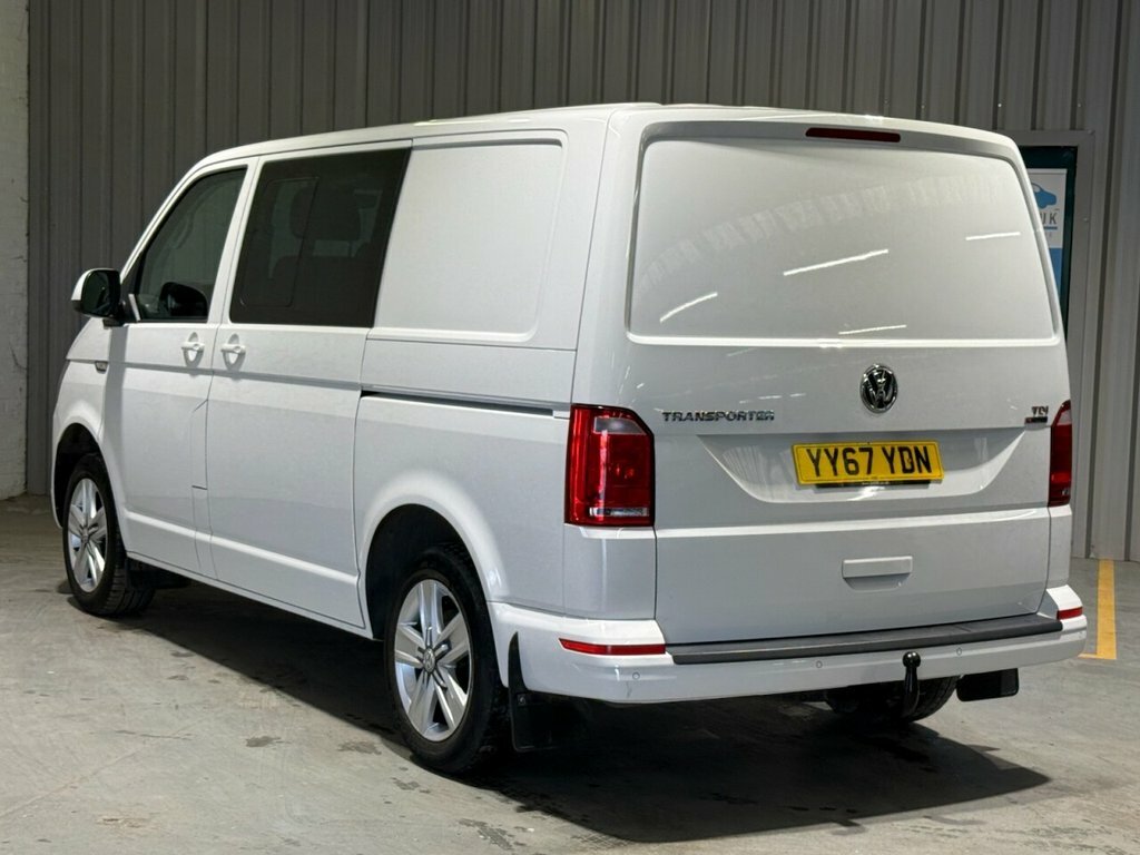 Volkswagen Transporter 2L Highline White #2