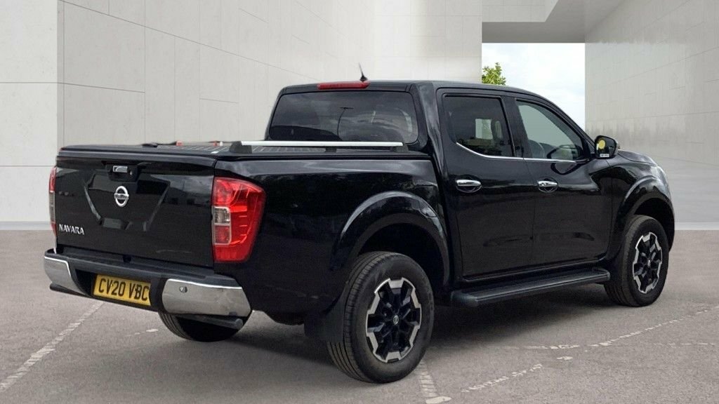 Nissan Navara 2.3L N-connecta Black #4