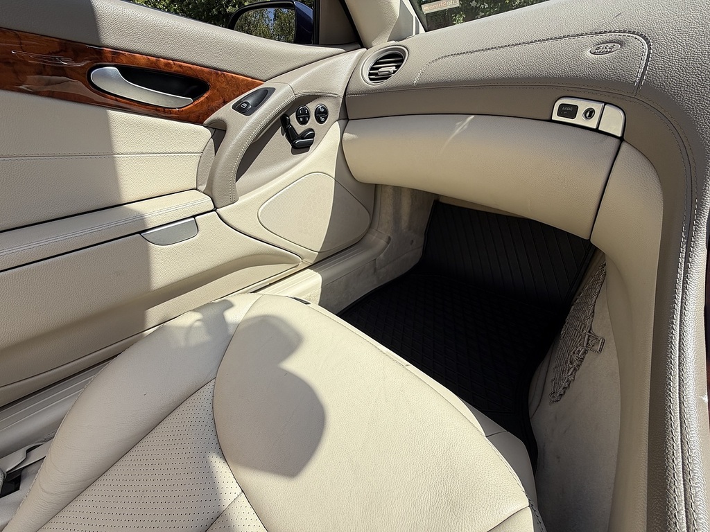Mercedes-Benz SL Class Automatic Black #29