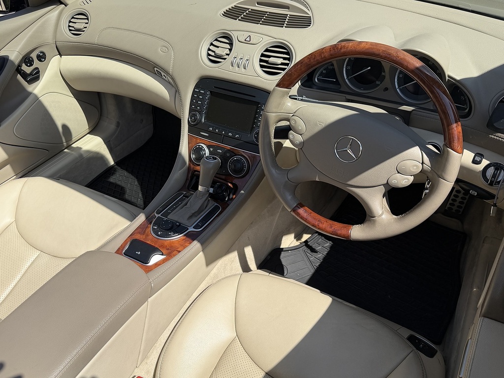 Mercedes-Benz SL Class Automatic Black #2