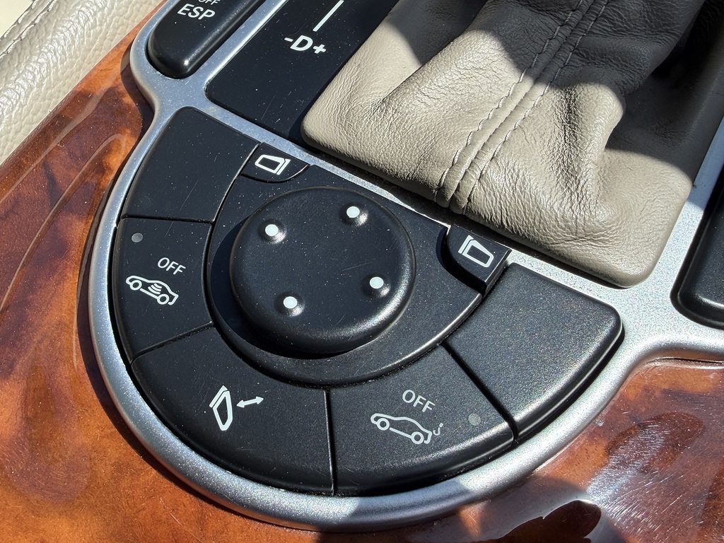 Mercedes-Benz SL Class Automatic Black #33