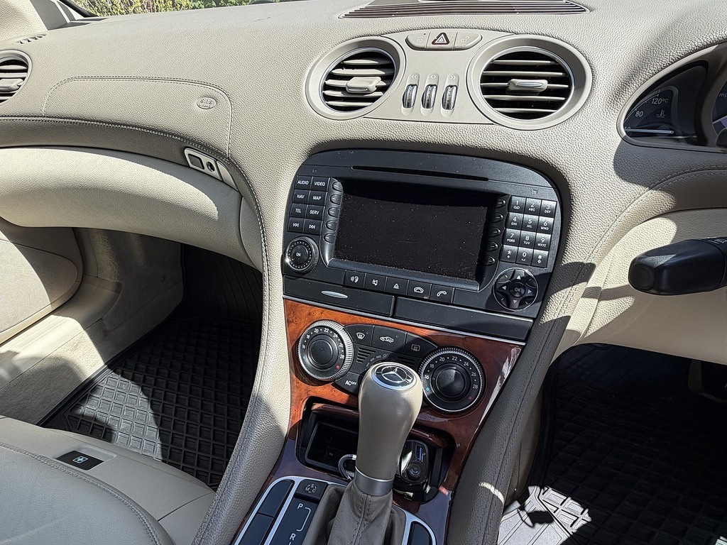 Mercedes-Benz SL Class Automatic Black #34