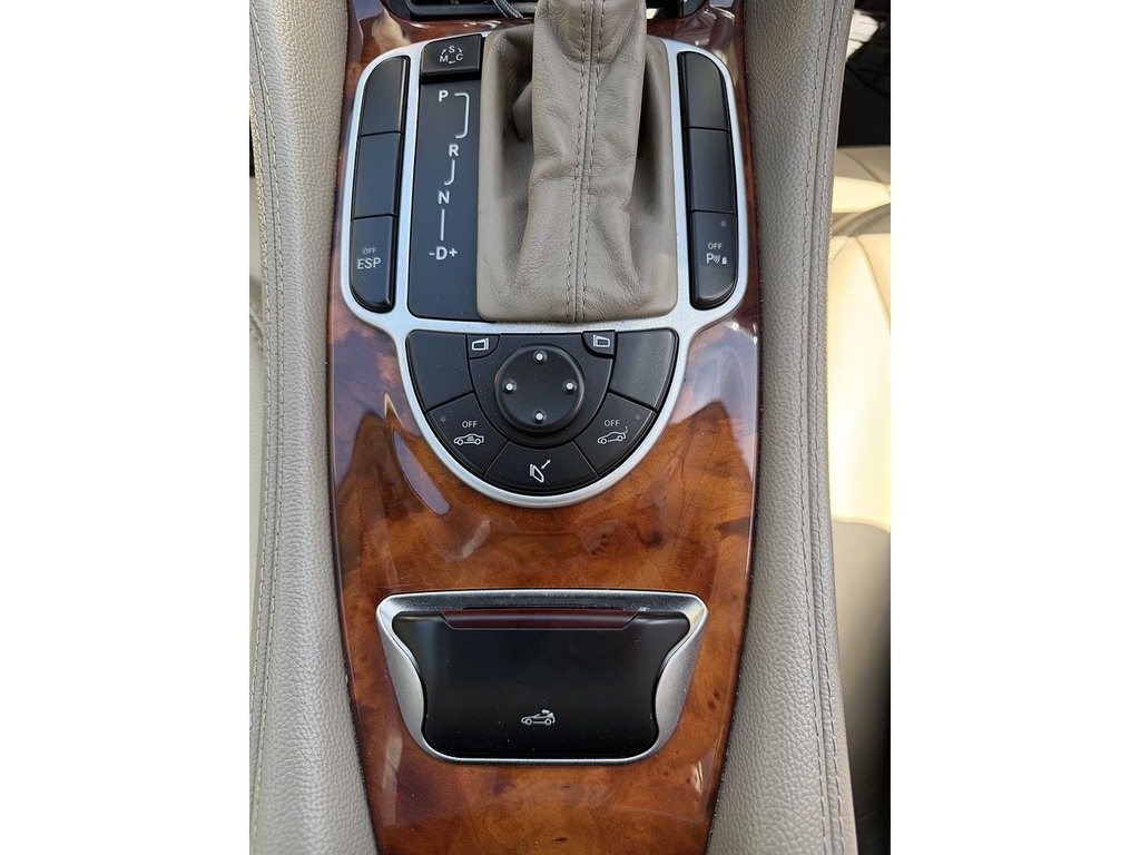 Mercedes-Benz SL Class Automatic Black #32