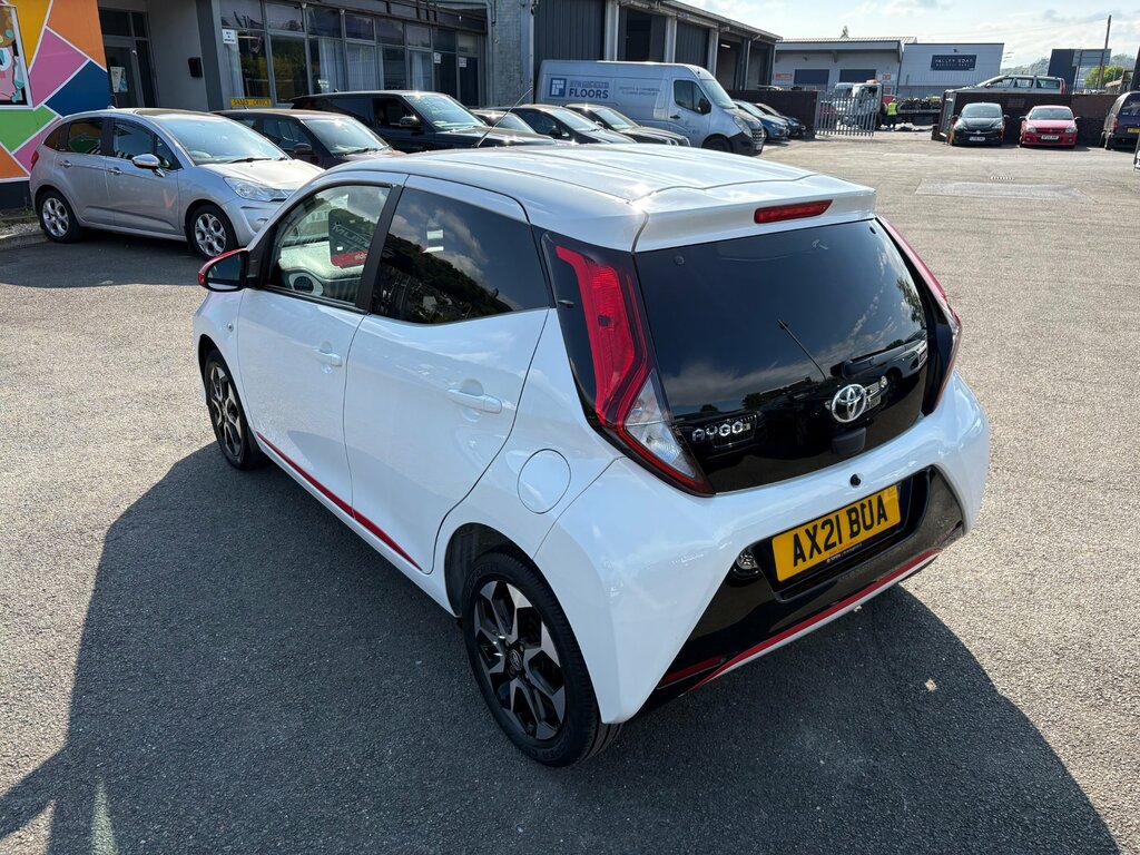 Toyota Aygo 1.0 Vvt-i X-trend Hatchback Euro AX21BUA White #6