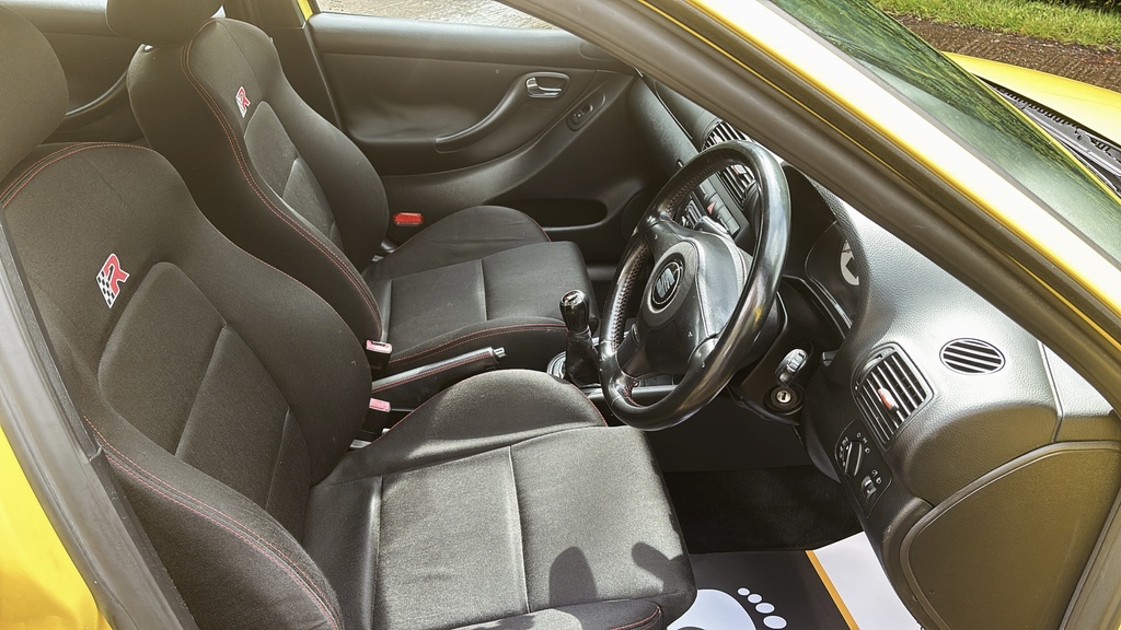 Seat Leon S Hatchback Black #7