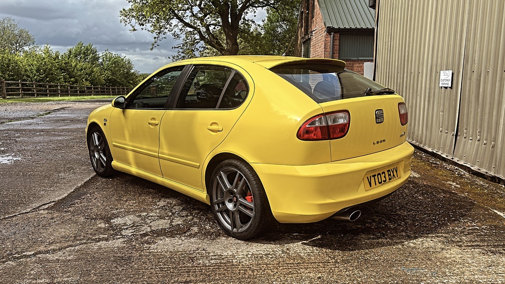 Seat Leon S Hatchback Black #13