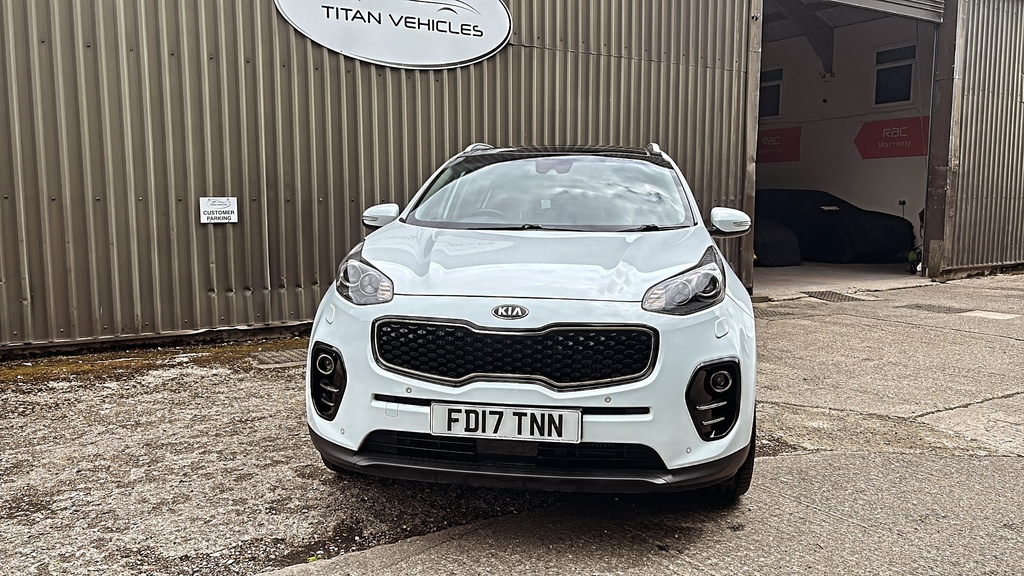 Kia Sportage 1.7 Crdi 4 E... FD17TNN White #2