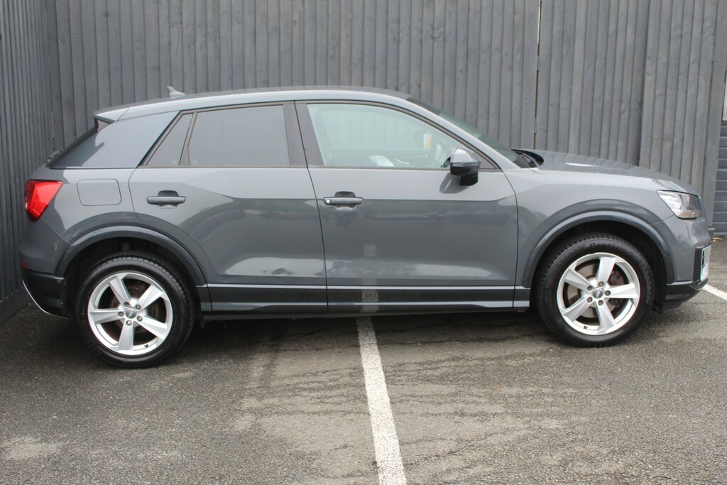 Audi Q2 Suv 1.6 Tdi Sport 2017 LV67JRU Grey #4