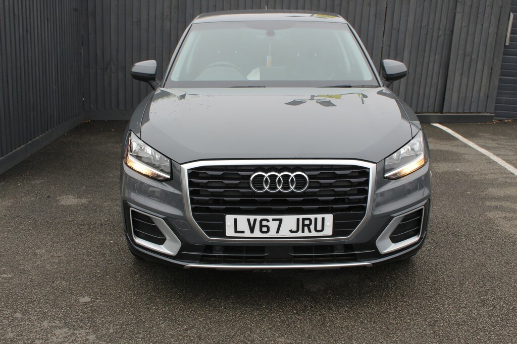 Audi Q2 Suv 1.6 Tdi Sport 2017 LV67JRU Grey #2