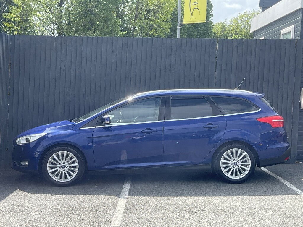 Ford Focus Estate 1.5 Tdci Titanium X 2018 YF18FVZ Blue #3