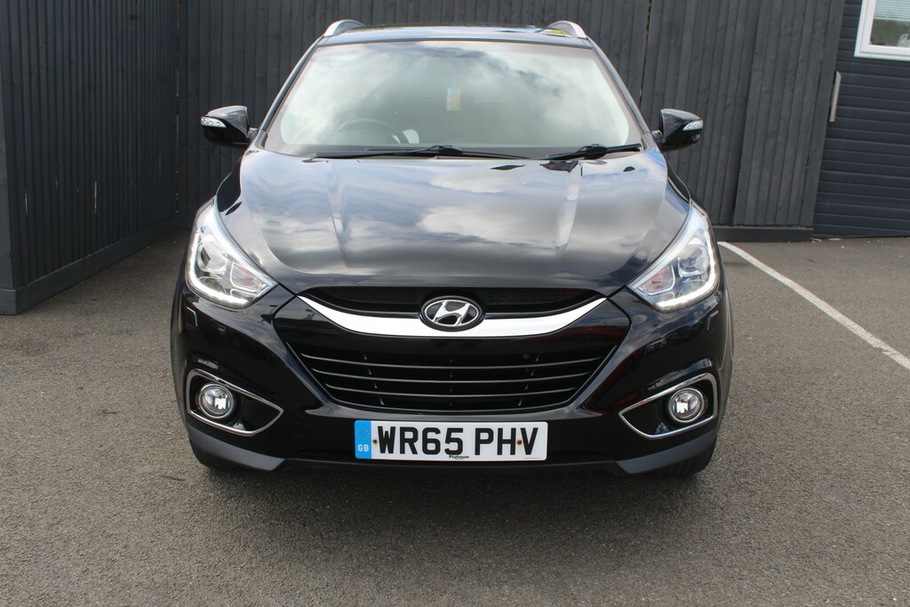 Hyundai Ix35 Suv 1.7 Crdi Premium 2015 Black #2