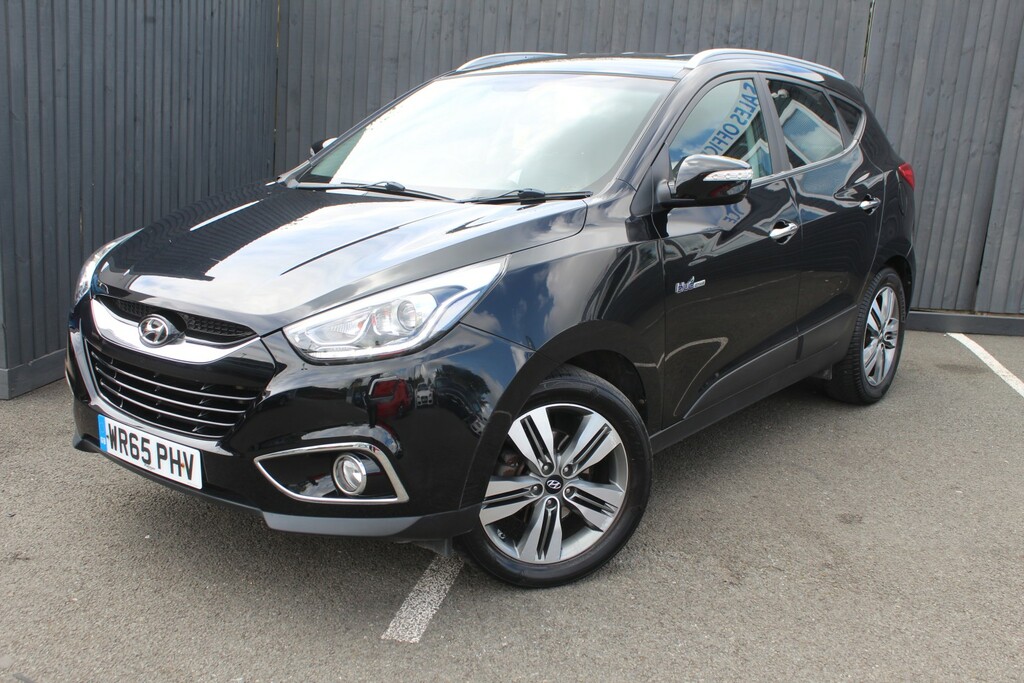Hyundai Ix35 Suv 1.7 Crdi Premium 2015 Black #3