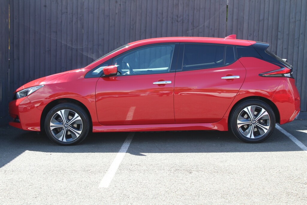 Nissan Leaf Hatchback 62Kwh E N-connecta 2021 ND71XWO Red #4