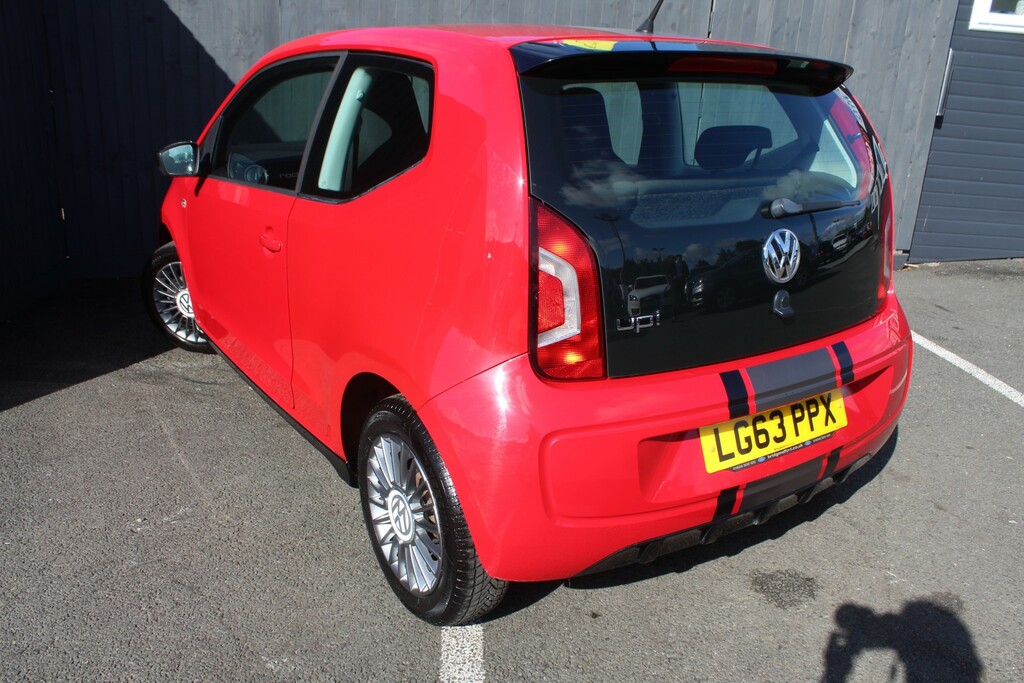 Volkswagen Up Hatchback 1.0 Rock Up 2013 LG63PPX Red #4