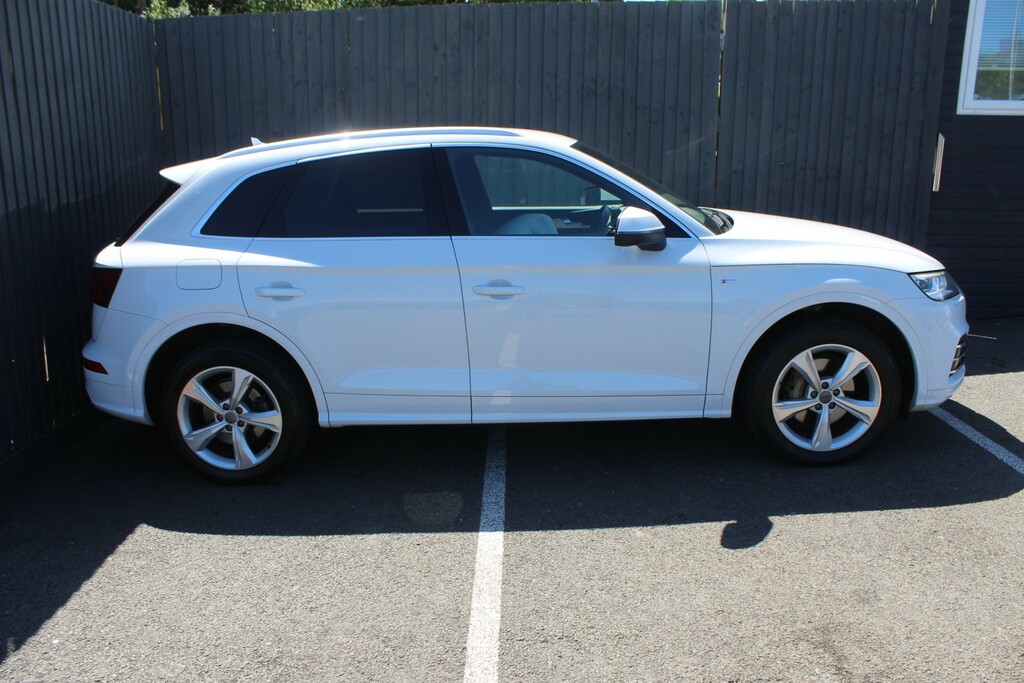 Audi Q5 Suv 2.0 Tdi 40 S Line 2019 WP19EOH White #6