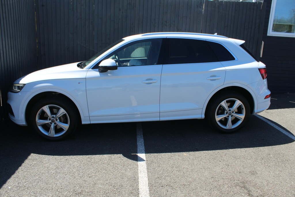 Audi Q5 Suv 2.0 Tdi 40 S Line 2019 WP19EOH White #3