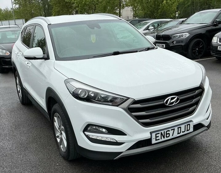 Hyundai Tucson 1.7 Tucson Se Nav 1.7 D 116Ps Bd Fss White