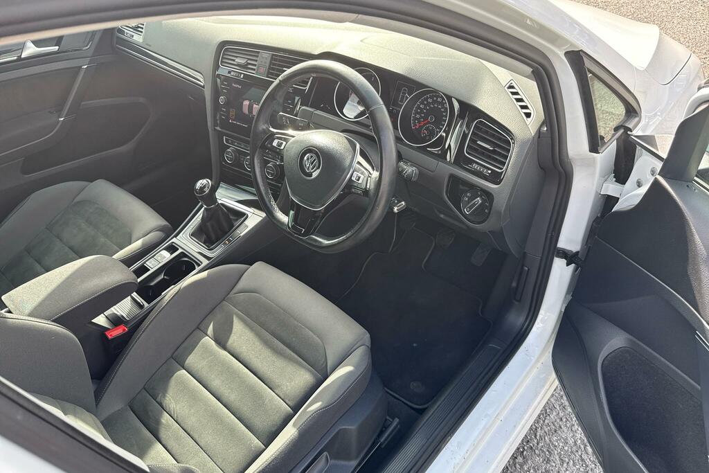 Volkswagen Golf 1.6 Tdi Gt Edition HN20BBO White #6