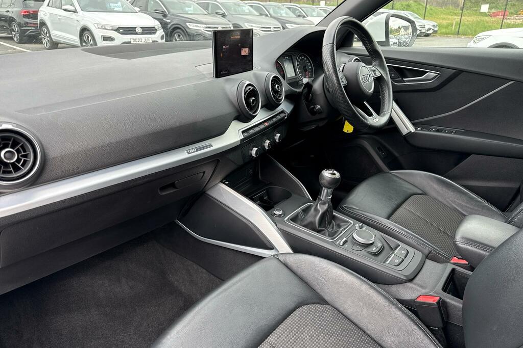 Audi Q2 30 Tdi S Line FP20AYB White #2