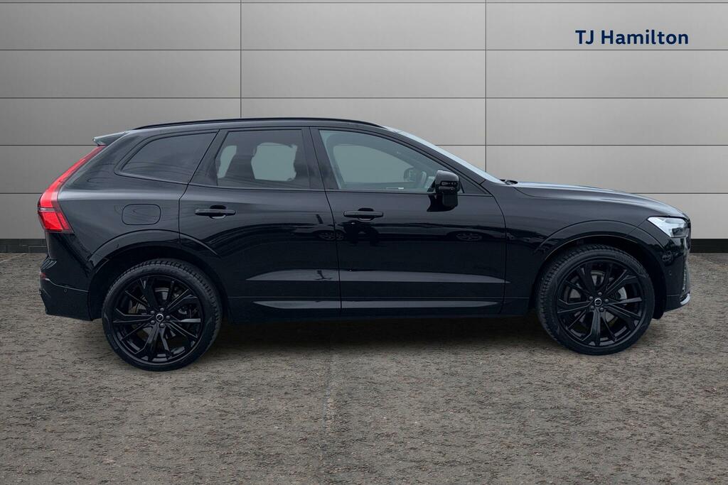 Volvo XC60 2.0 B5 Mhev Plus Black Edition Suv Hybr XC601 Black #4