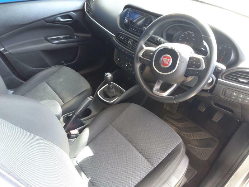 Fiat Tipo 1.4L Easy Red #7