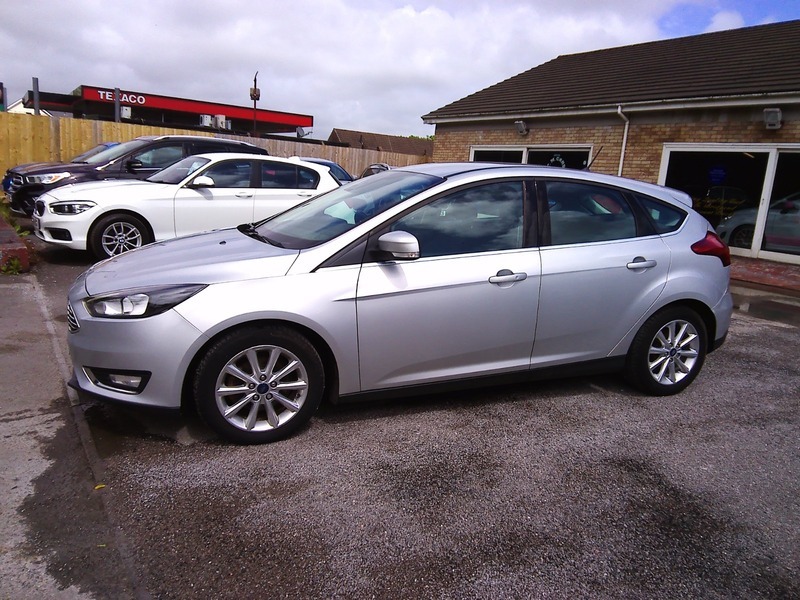 Ford Focus Titanium Silver #6