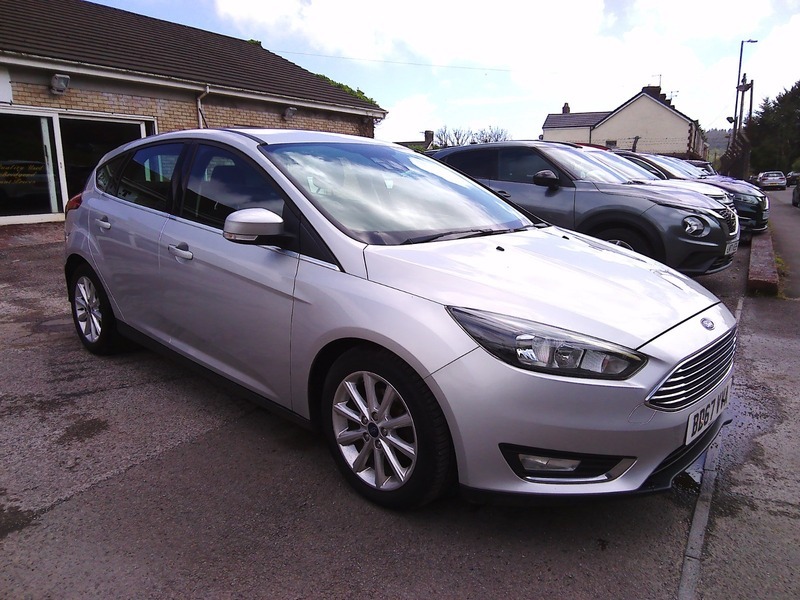 Ford Focus Titanium Silver #3