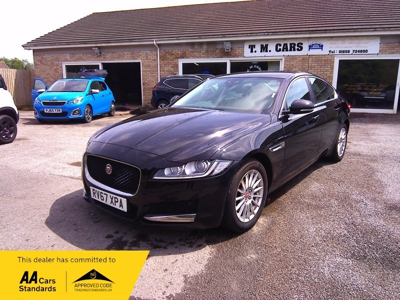 Jaguar XF D Prestige Black